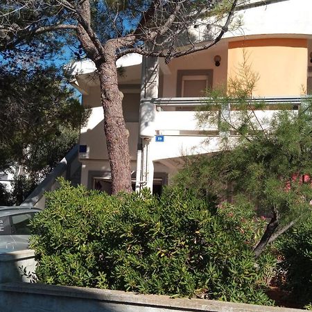 Apartman Nardi Vir Exterior foto